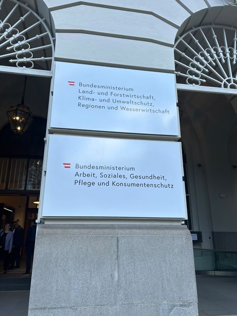 Beim Sozialministerium in Wien